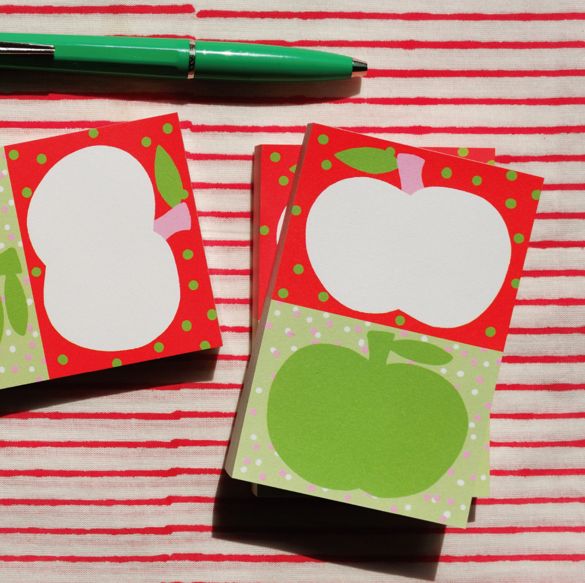 Fruit Fries Lab - Colorful Bites Apple Memo Pad