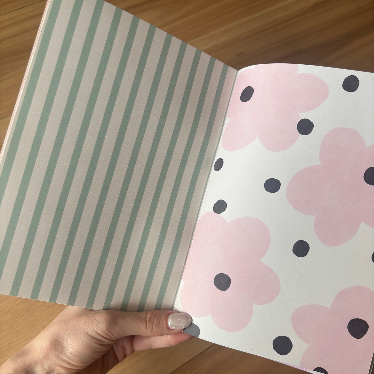 The Crafted Journal Paper Book - Volume 14