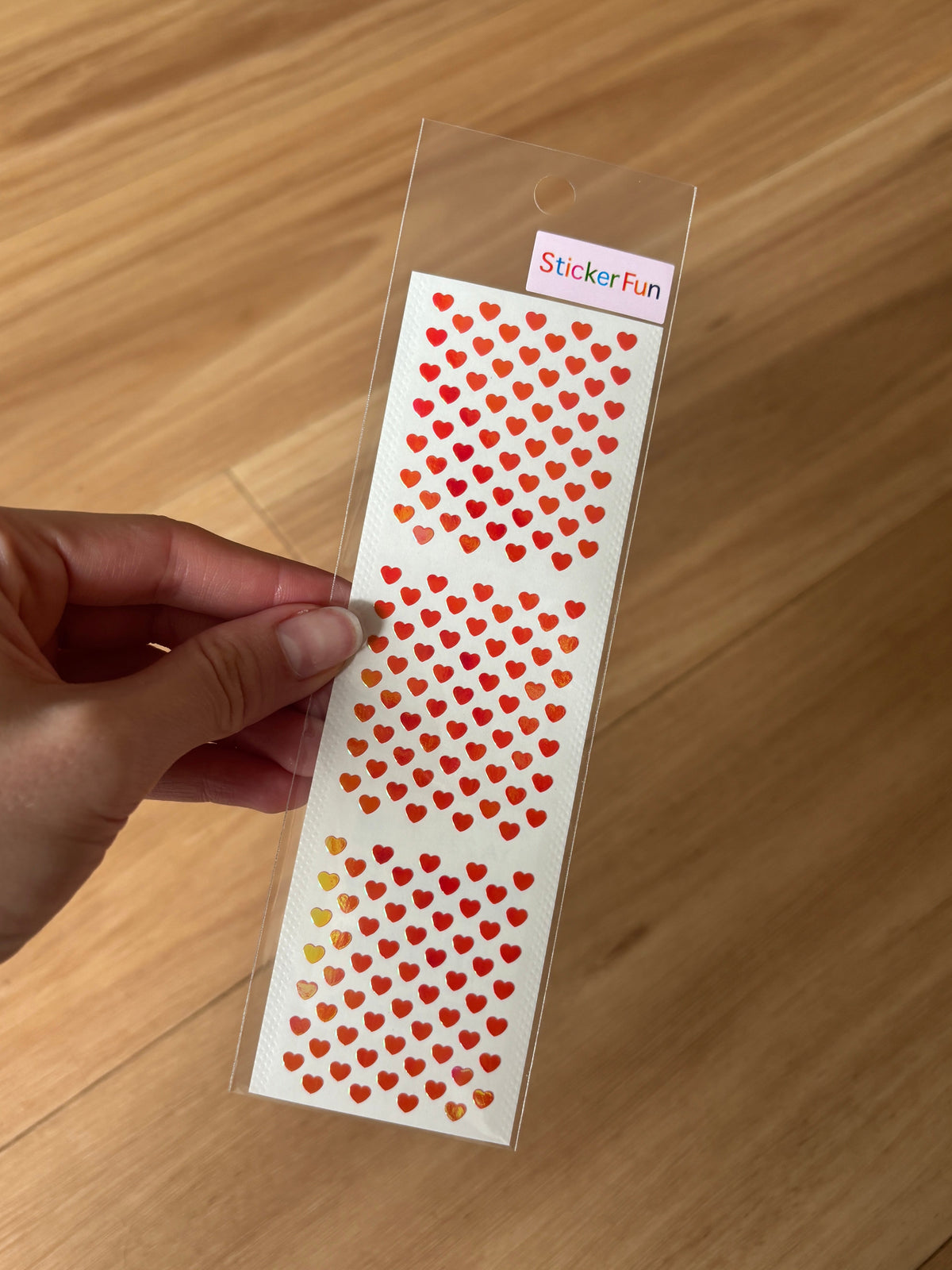 Sticker Fun Aurora Tiny Red Heart Stickers